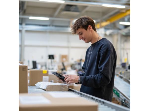 Versandhelfer (m/w/d), Versandarbeiter/in, Verpacker/in, Lagerhelfer/in, Packer/in, Sortierer/in